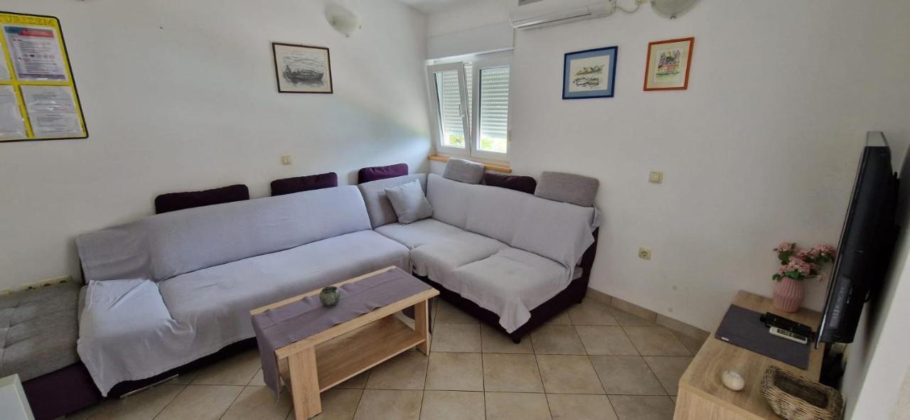 Oasis Of Peace Apartment Omiš Esterno foto