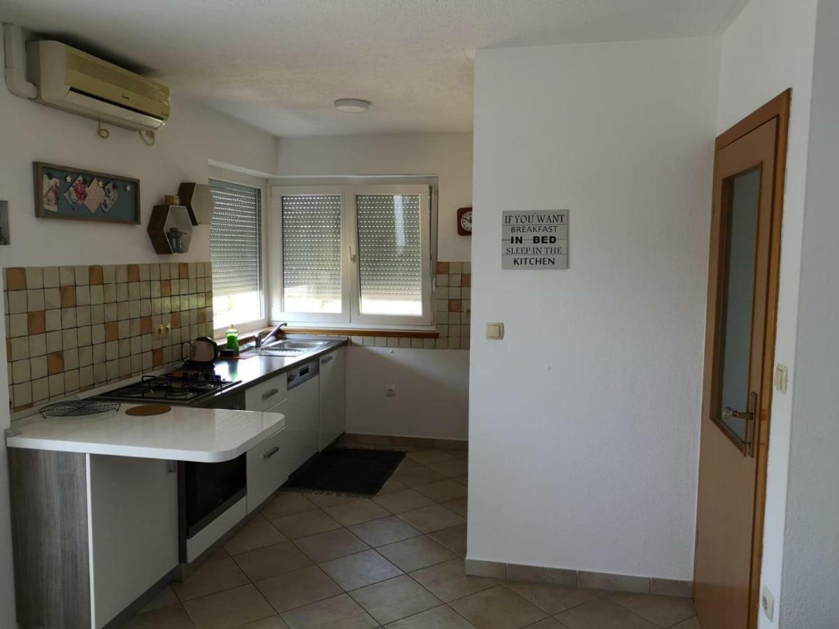 Oasis Of Peace Apartment Omiš Esterno foto