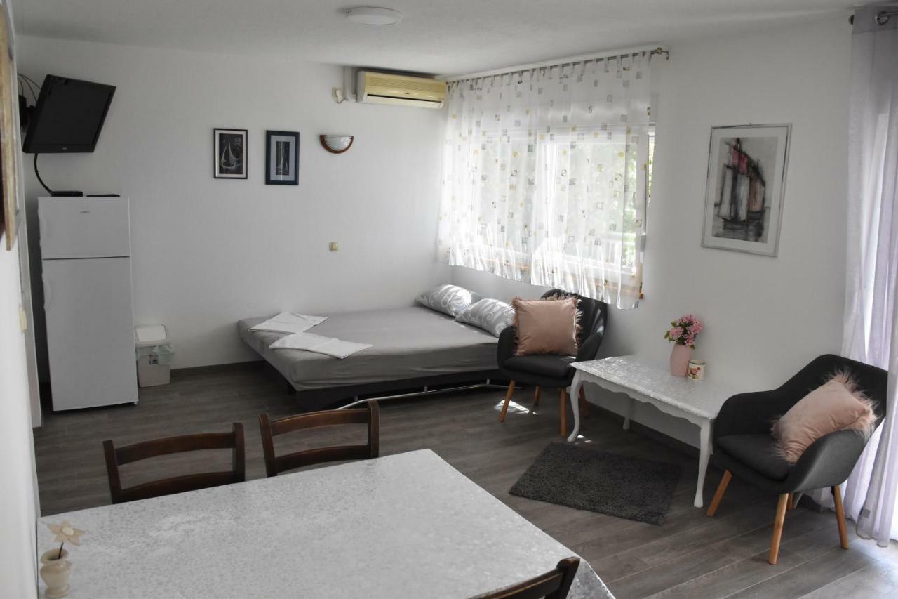 Oasis Of Peace Apartment Omiš Esterno foto