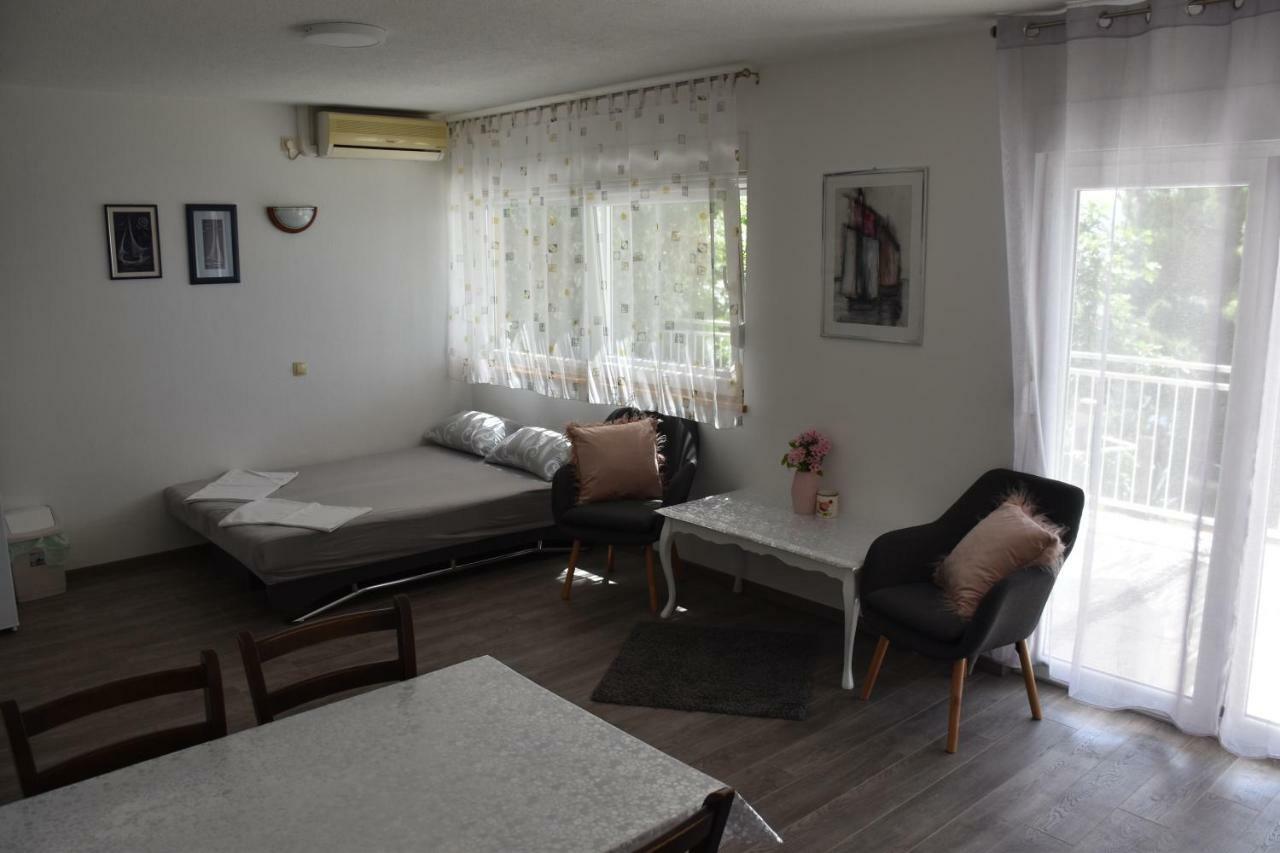 Oasis Of Peace Apartment Omiš Esterno foto